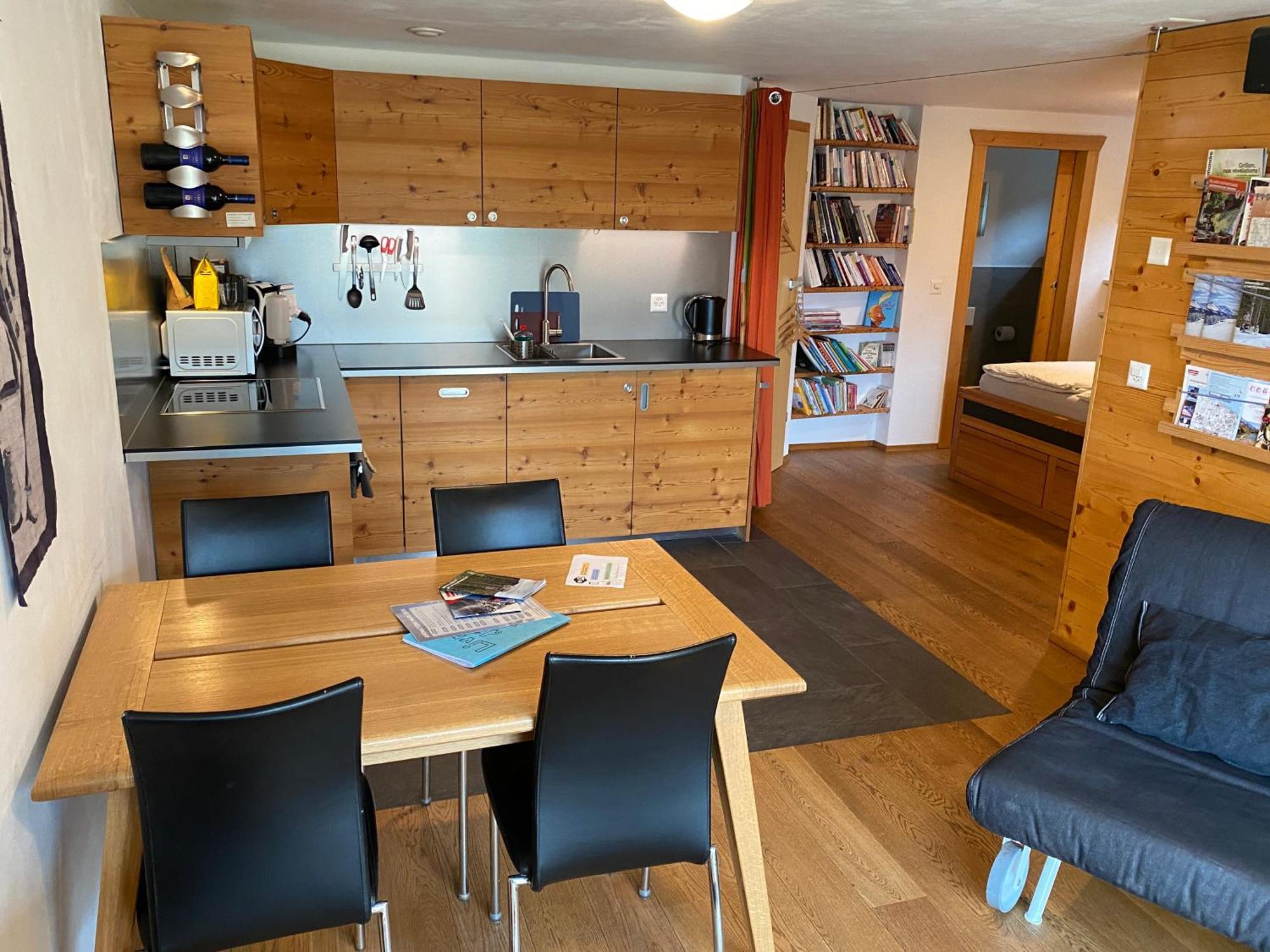 La Cle Des Champs Bed & Breakfast Heremence Exterior photo